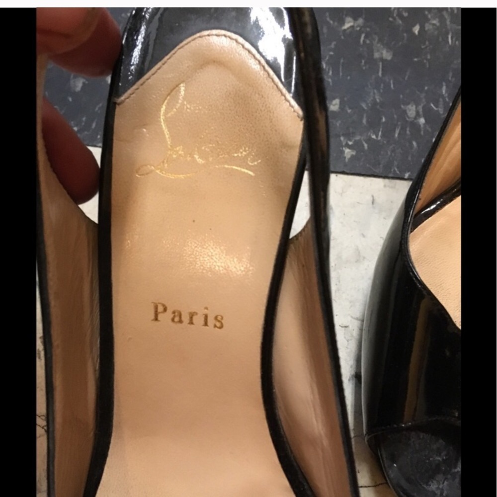 💥💥 SOLD💥💥 Christian Louboutin